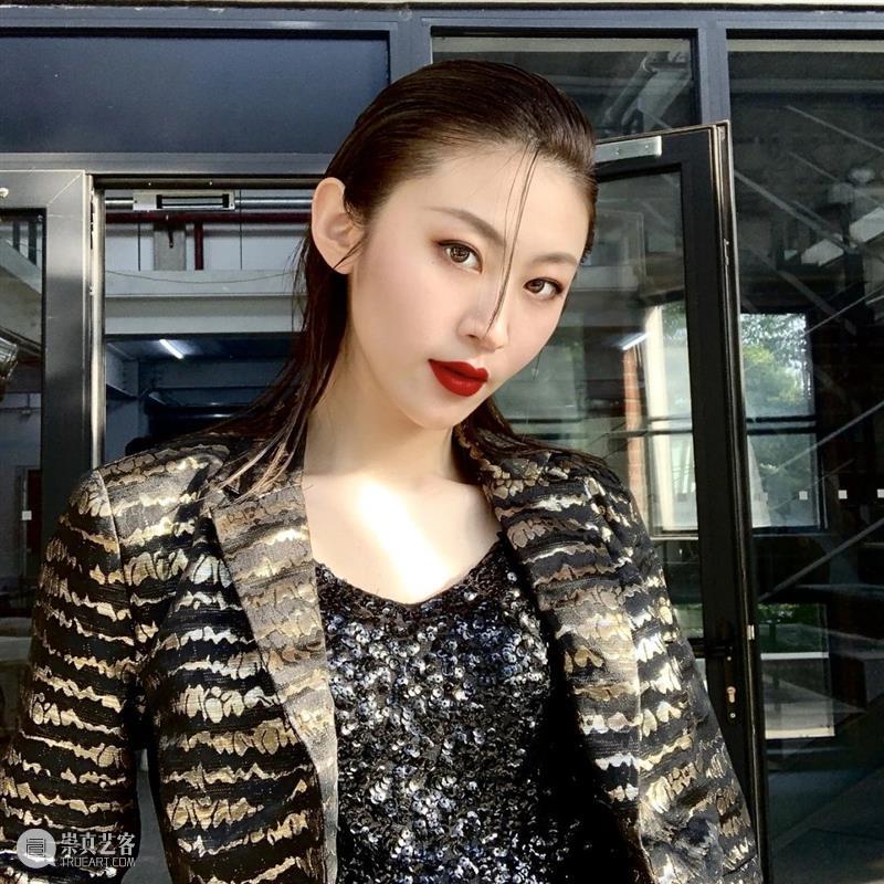 今日上演 | 家庭音乐剧《故宫里的大怪兽之消失的龙女嫁衣》 北演演艺 家庭 音乐剧 故宫里的大怪兽之消失的龙女嫁衣 时间 地点 北京海淀剧院 票价 VIP 套票 价格 崇真艺客